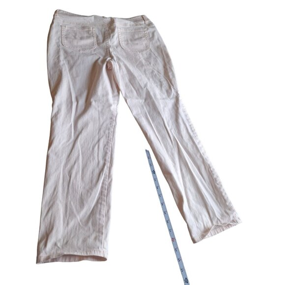 Chico's Pink Straight Leg Jeans  2 Stretch Cotton Classic Fit Minimalist Y2K - Picture 2 of 9